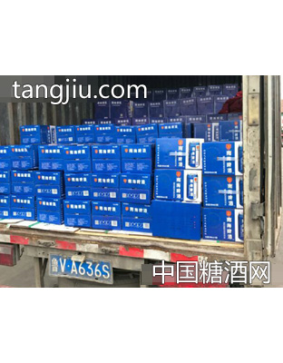 南海啤酒运货车