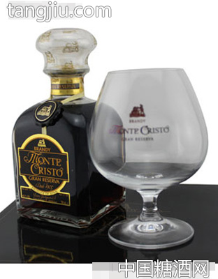 基督山百年窖藏白兰地（酒杯）