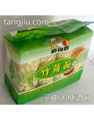 勤得胜“竹筒面”好吃看得见