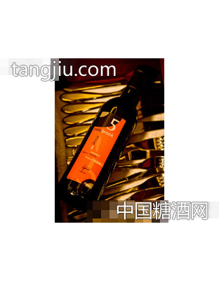五哩河设拉子红葡萄酒