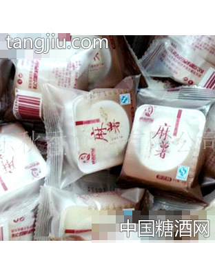 白色袋装麻薯