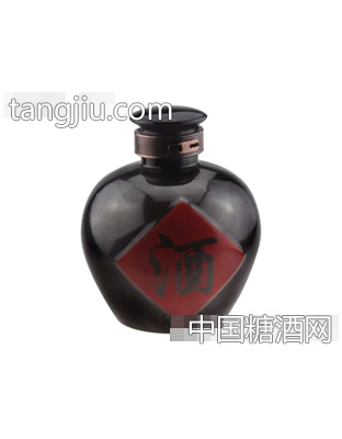 黑圆坛酒