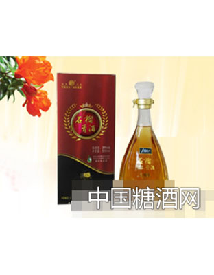 乳泉石榴青酒（蒸馏型）