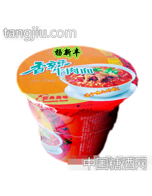 桶装新丰味香辣牛肉面