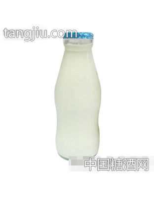 优酸瓶装奶