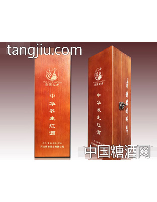 桑葡之乡葡萄酒（精装木盒）