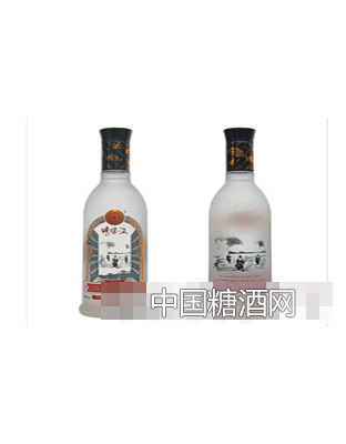 鸭绿江珍藏版酒52°