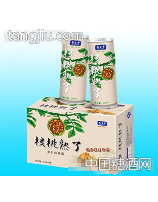 养生季核桃熟了果仁核桃露