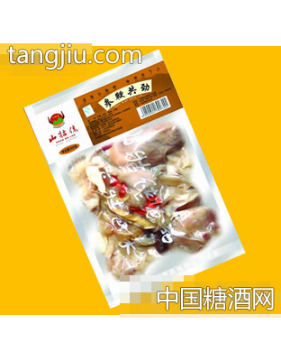 参鞭共劲