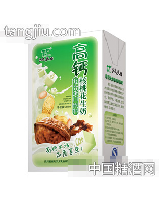 天太乳业高钙核桃花生奶
