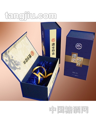 谭世雅台酱香型白酒53&#176;