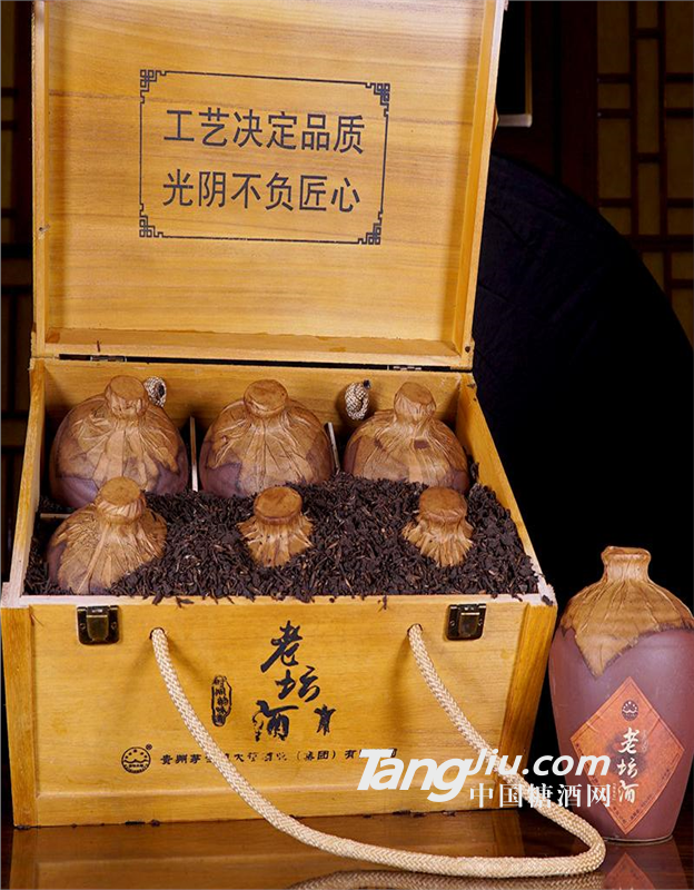 百年大福酒、乾字号酒、老坛酒、一坛老酒