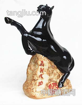 五粮坊坛子酒马到成功