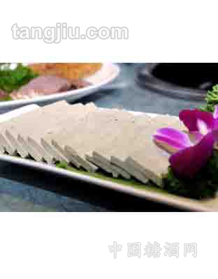 （顺水鱼火锅）特色黑豆腐