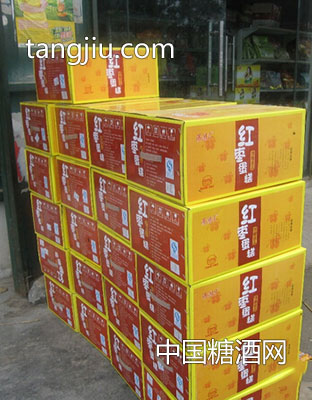 西湖月红枣蛋糕在乡镇集市
