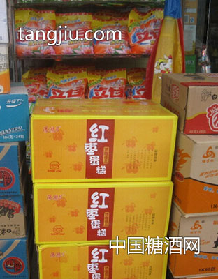 西湖月红枣蛋糕礼箱在市场