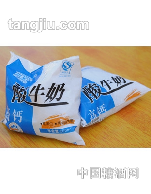 琪米尔高钙酸牛奶