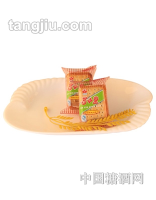 易元3+2夹心饼干散装
