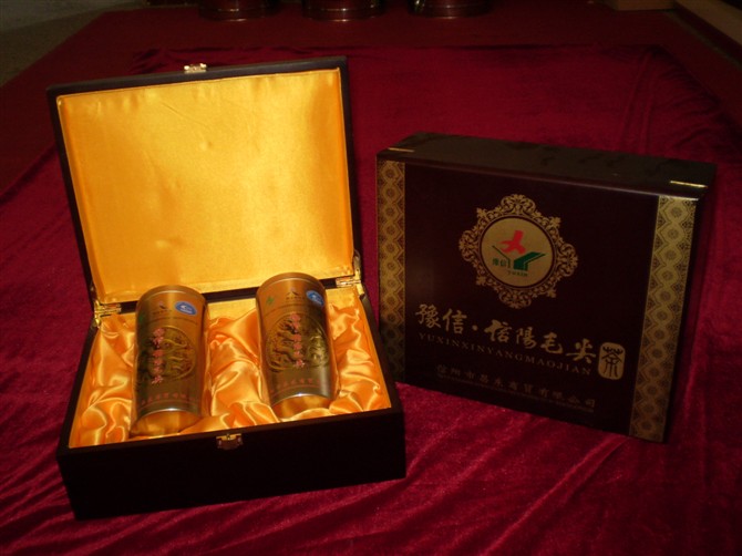 供应豫信牌信阳毛尖11002特优级油漆木艺礼盒