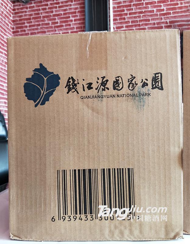 钱江源天然水箱装（侧面）
