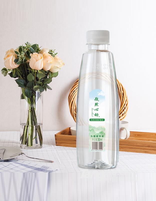 瓶然心动饮用天然矿泉水350ml