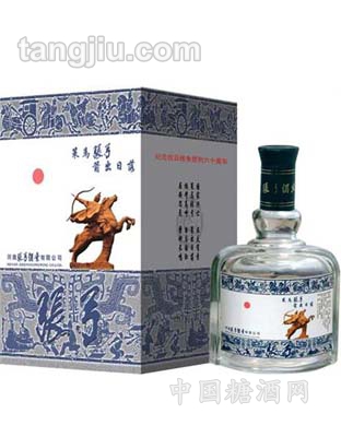 张弓青花瓶