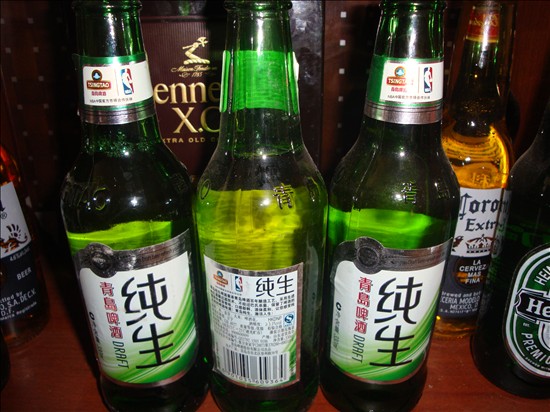 供应青岛啤酒，厂家直销