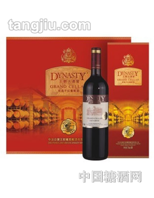 王朝大酒窖优选干红葡萄酒