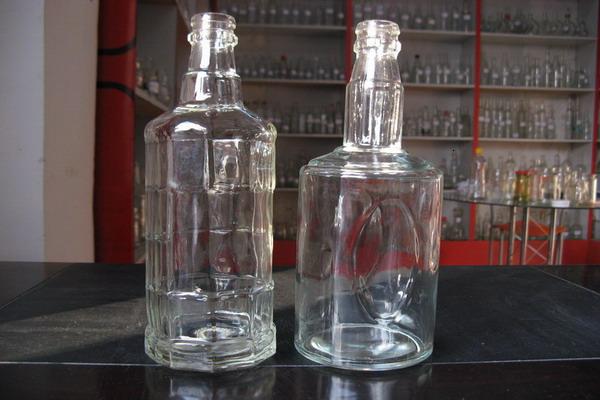 供应玻璃瓶，500ml果汁瓶，瓶盖