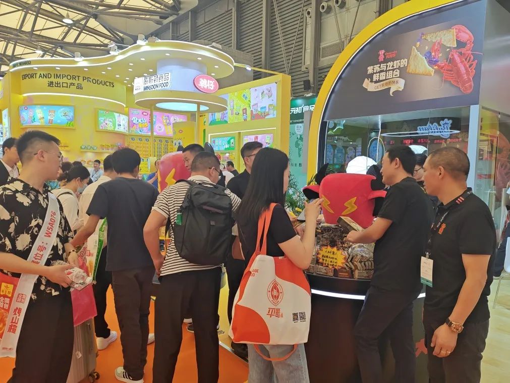 大耳牛食品打造爆品生意经！旗下明星产品黑松露牛排苏打饼干风靡零食圈