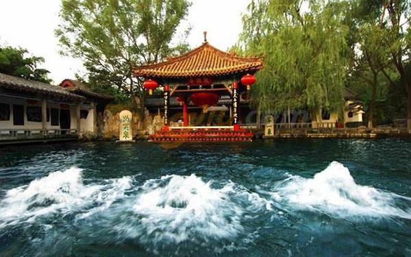 2019第十三届山东国际糖酒会周边旅游景点推荐——趵突泉.jpg