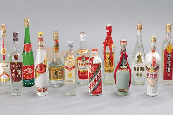 三分钟练就节日选白酒.jpg