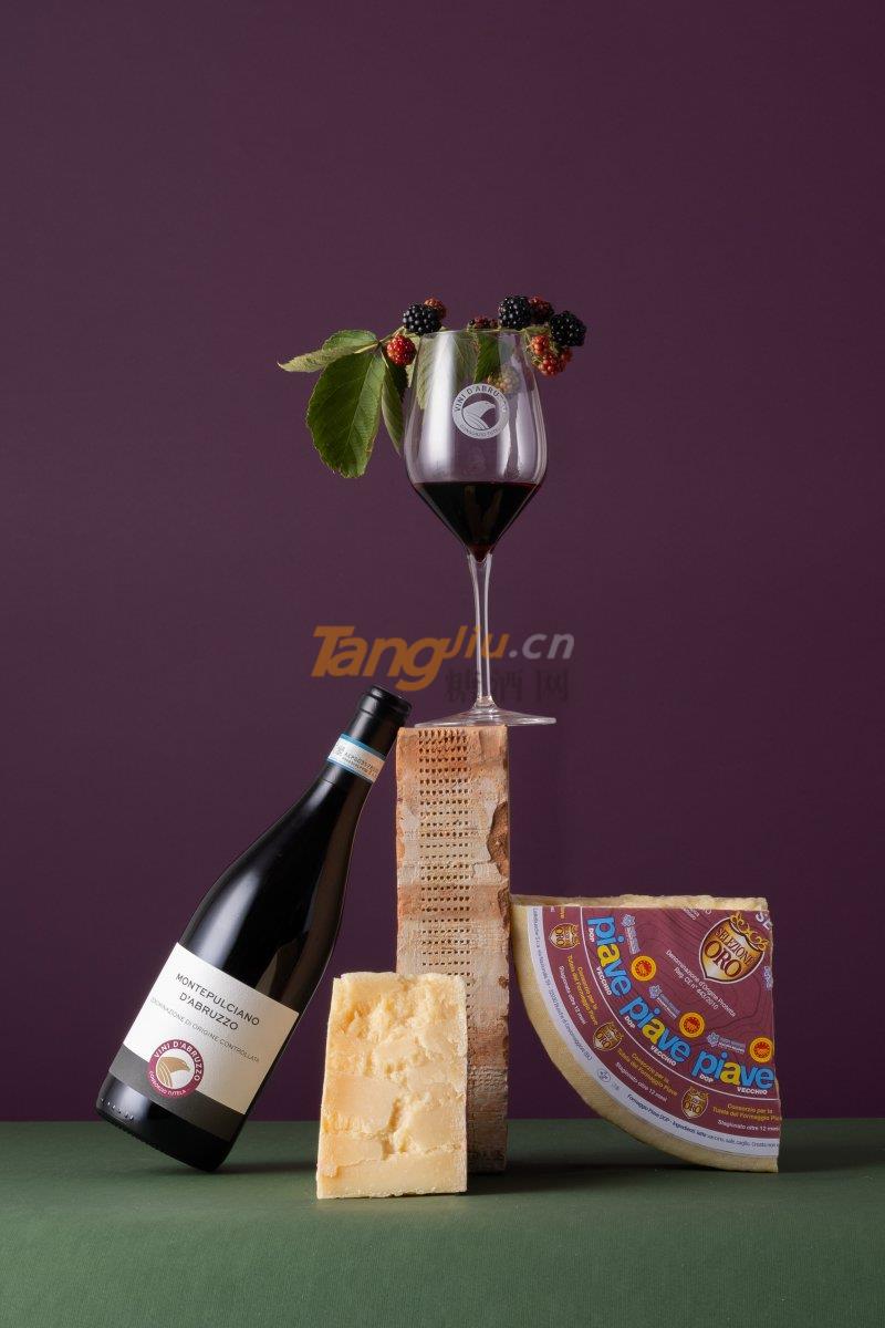 Top Taste Abruzzo wine   Piave cheese visual.jpg